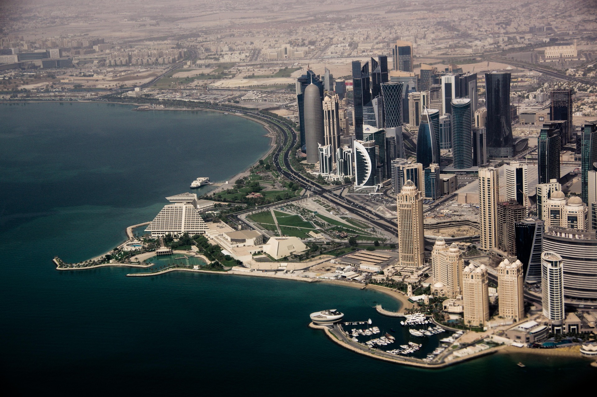Dubai tour package from delhi