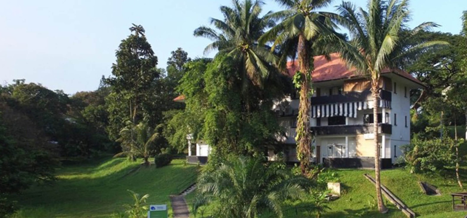 Singapore tour package from delhi