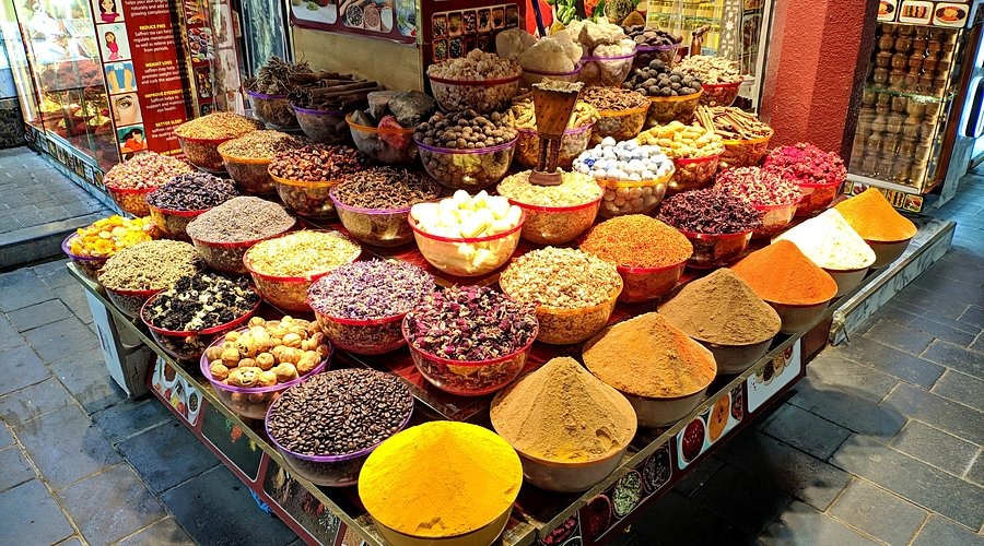 Dubai tour package from delhi 