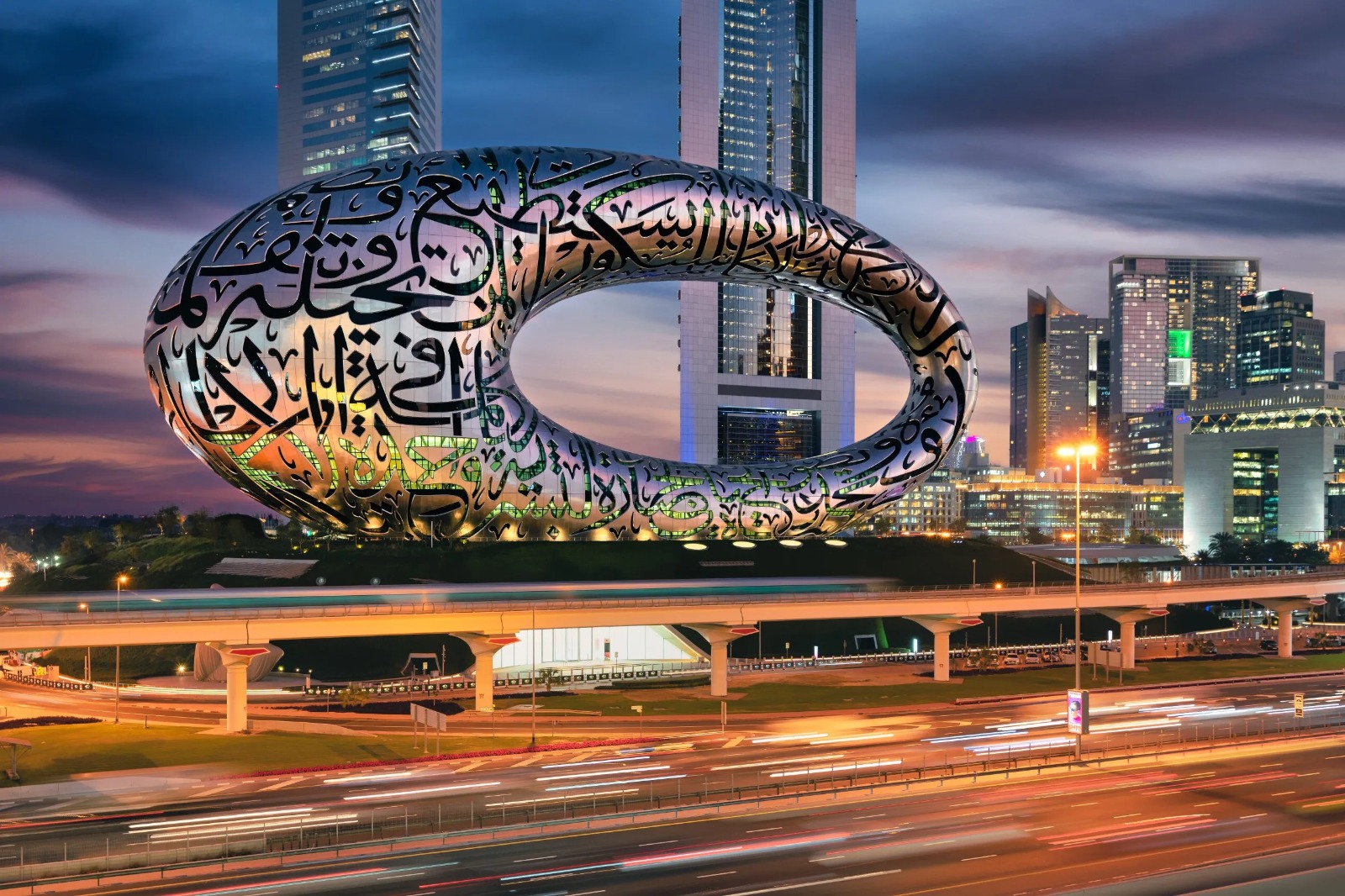 Dubai tour package from delhi 