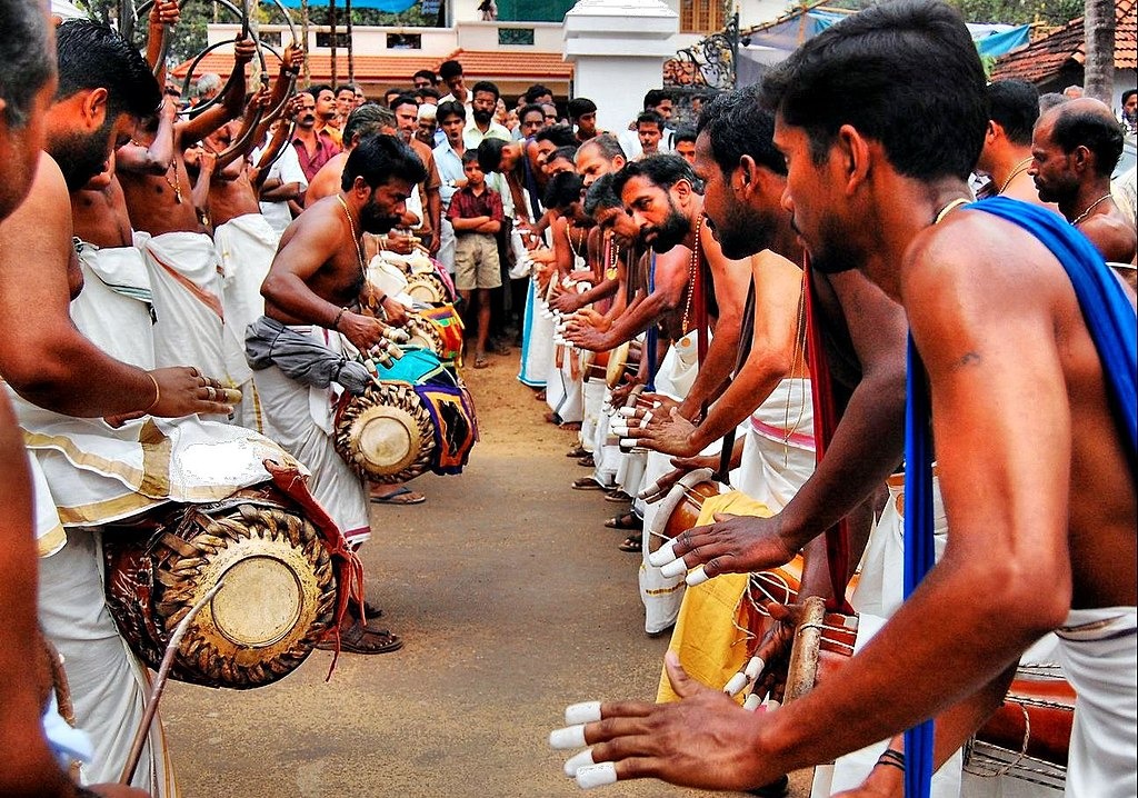 Kerala tour package from delhi 
