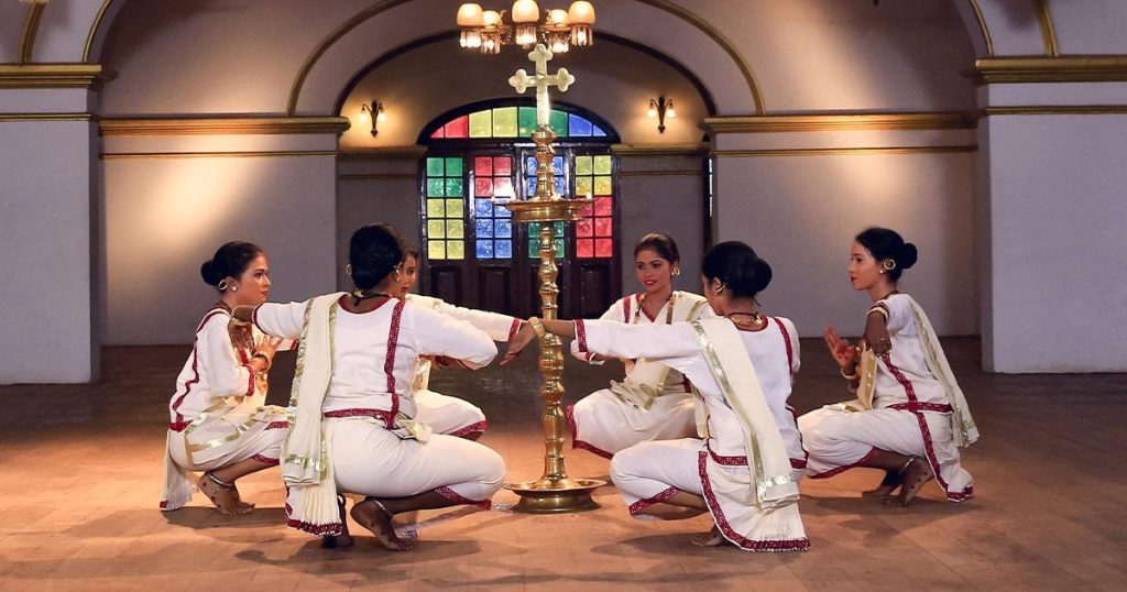 Kerala tour package from delhi 