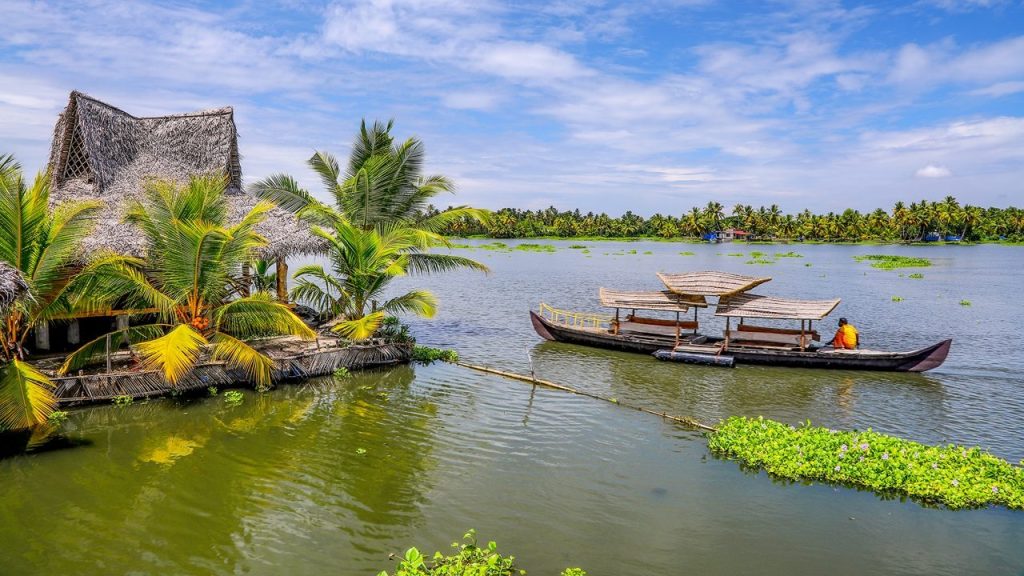Kerala tour package from delhi